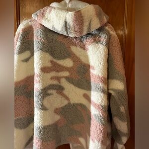 LuLaRoe Camo Jacket